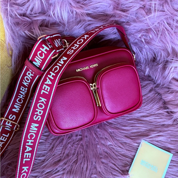 Michael Kors Bold Red Crossbody Bag Trio - Picture 2 of 9